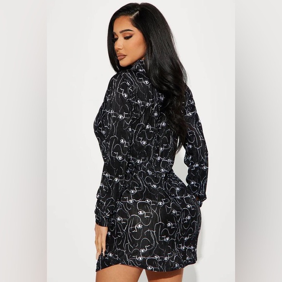 Fashion Nova Pilisse Faces Women's Shirt Dress M - Picture 5 of 8